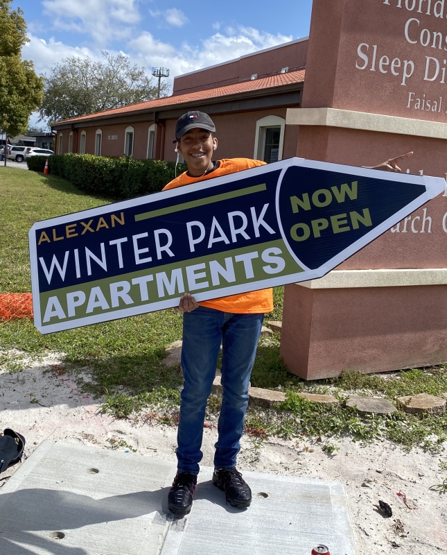 Sign spinner in action