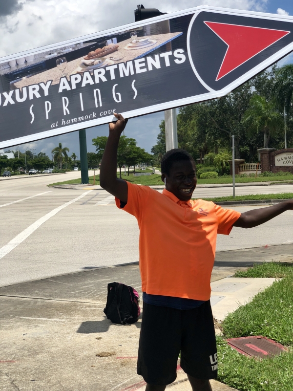 Sign spinner in action