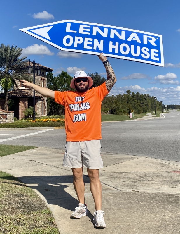 Sign spinner in action
