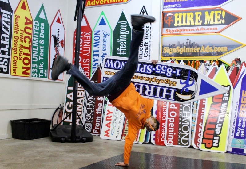 Sign spinner in action