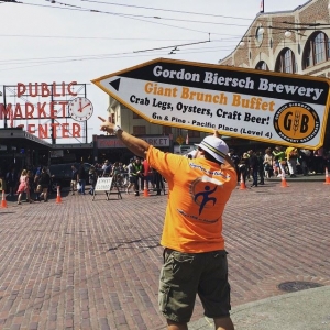 Sign spinner in action