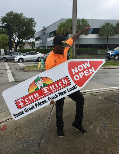 Sign spinner in action