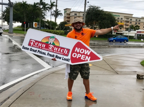 Sign spinner in action
