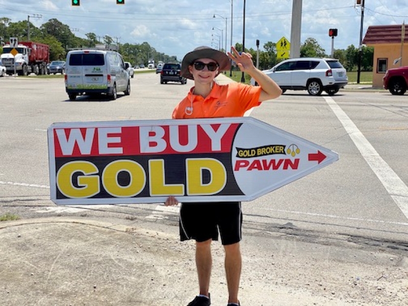 Sign spinner in action