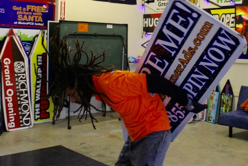 Sign spinner in action