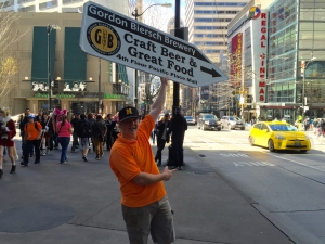 Sign spinner in action