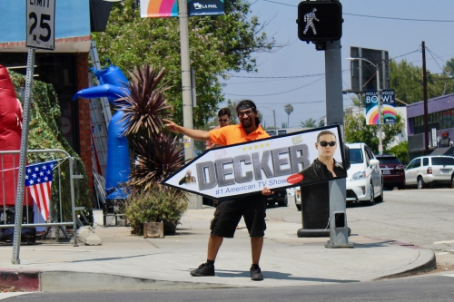 Sign spinner in action