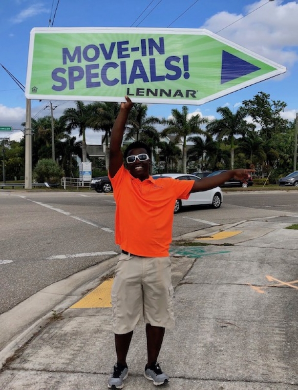 Sign spinner in action