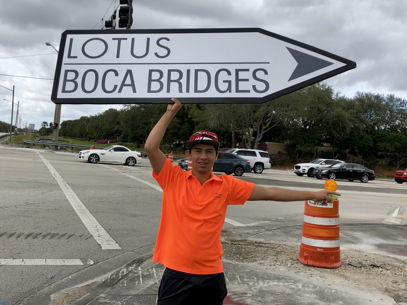 Sign spinner in action