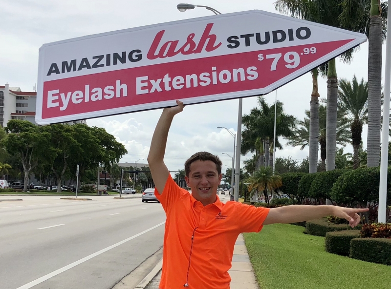 Sign spinner in action