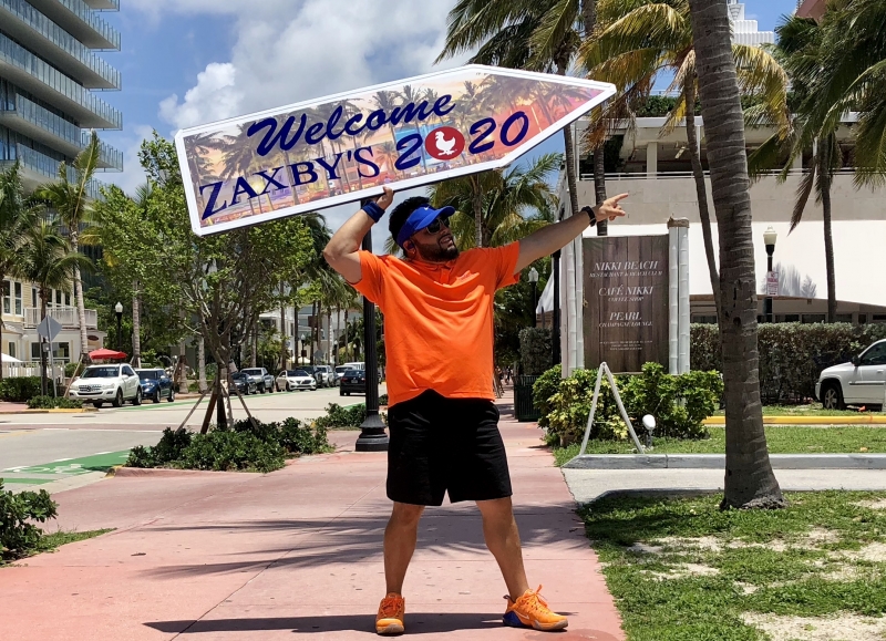Sign spinner in action