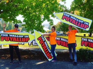 Sign spinner in action