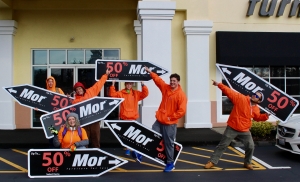 Sign spinner in action
