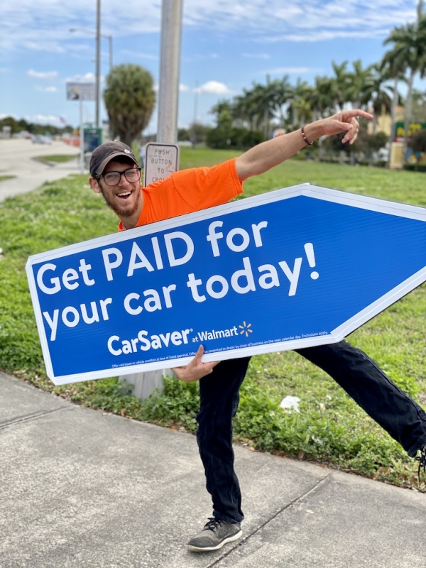 Sign spinner in action